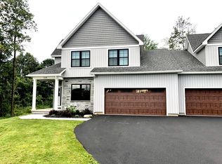 132 Lapp Rd #B, Clifton Park, NY 12065