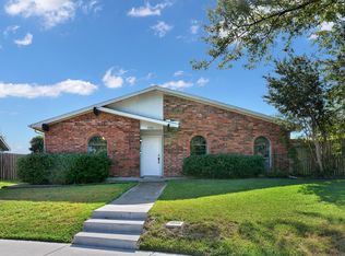 8906 Miami Dr, Rowlett, TX 75088
