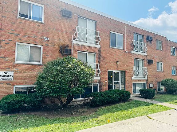 2nd image of 2785 Queen City Ave #8