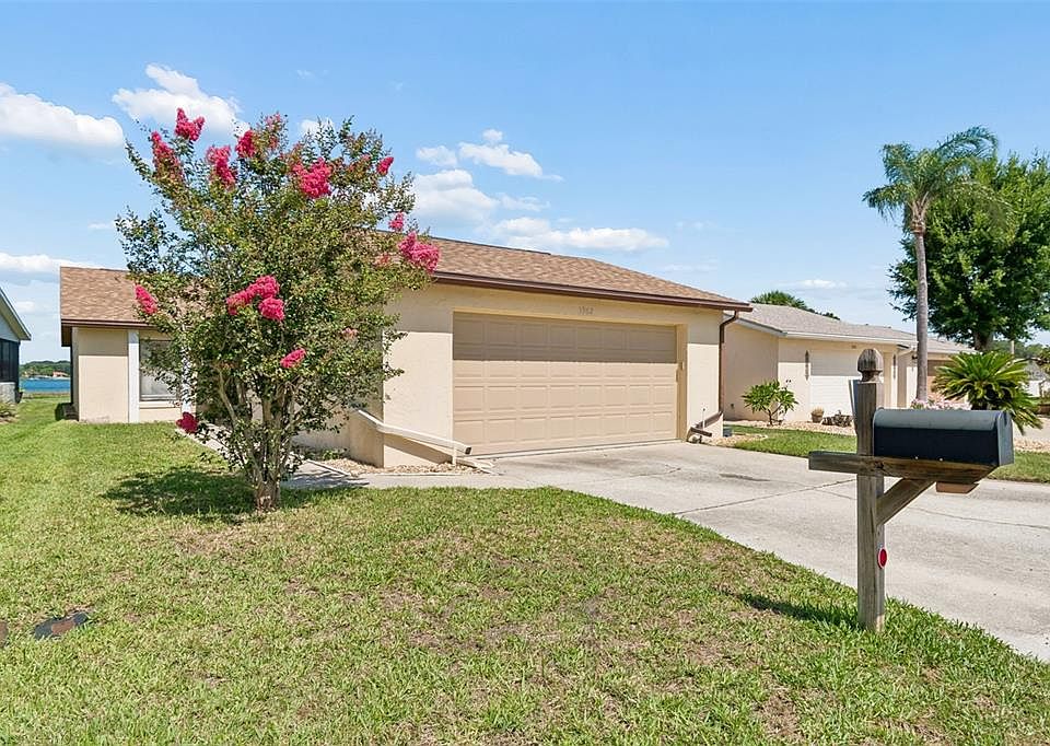 1st image of 3962 CYPRESS LANDING W