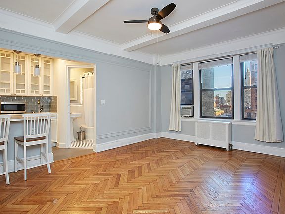2nd image of 175 W 73rd St APT 11H