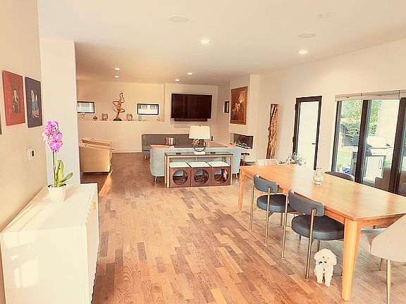 5th image of 3521 W 73rd St