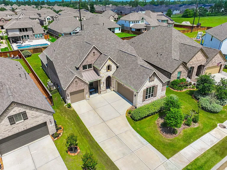 8110 Copper Rock Dr — Photo 2