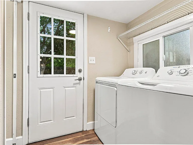 1338 Iola St — Photo 12