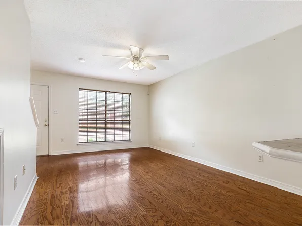 2293 Hollydale Ave APT 7C, Baton Rouge, LA 70808