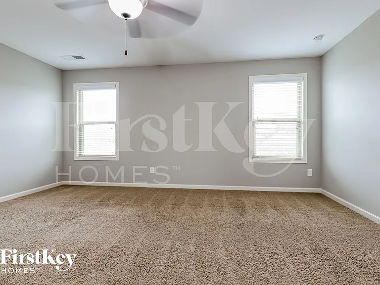 4218 Spruce Trl — Photo 8