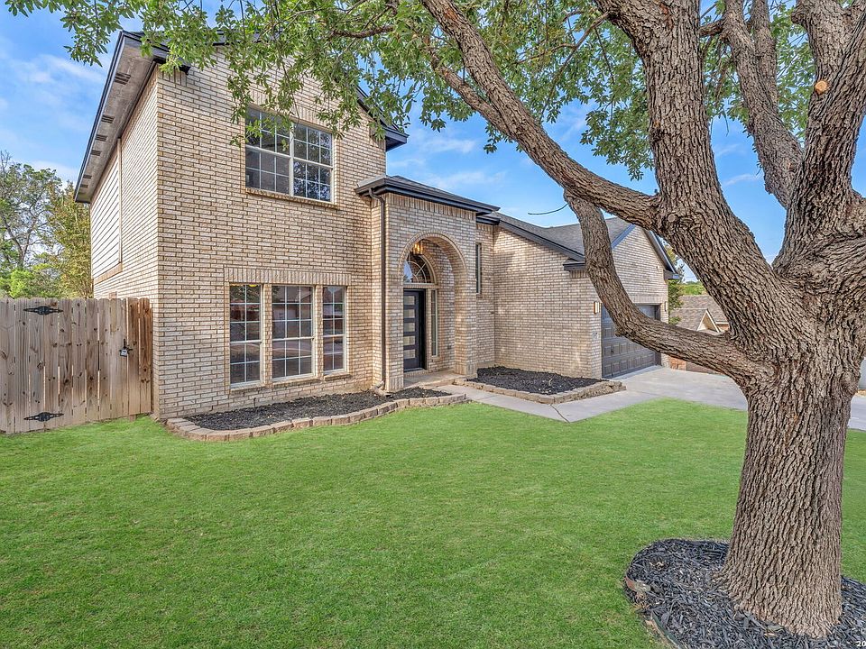 ayamyanです。 13355 Tusayan, Universal City, TX 78148 | MLS #1949372 | Zillow