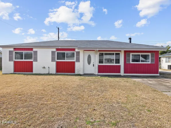 208 Palms Dr, Lafayette, LA 70503