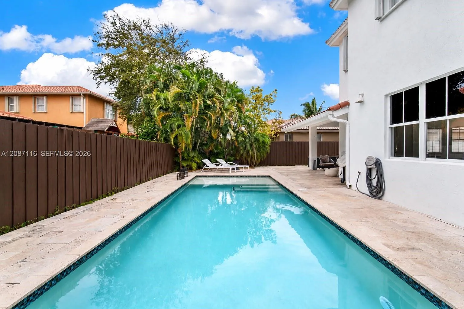 8324 NW 115th Ct — Photo 3