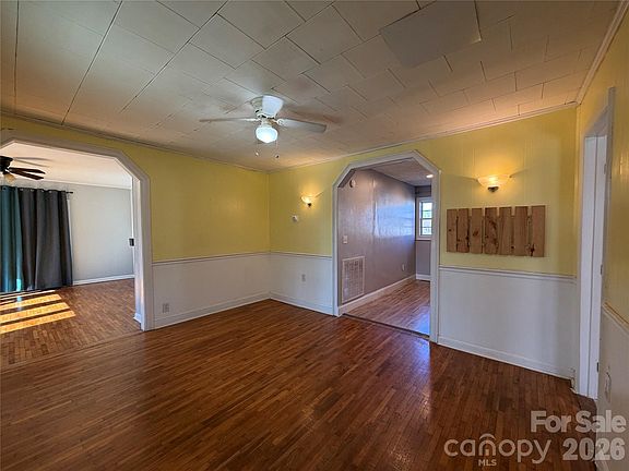 4th image of 500 Echo Ave