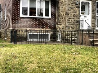 902 Disston St, Philadelphia, PA 19111