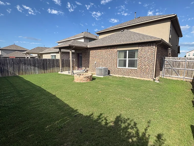 112 Schuster Ct — Photo 20