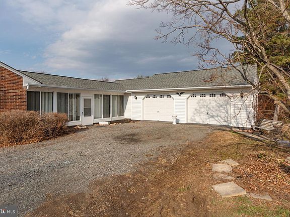 4th image of 59 McCarty Rd