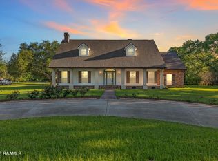 1110 Mardi Gras Rd, Carencro, LA 70520