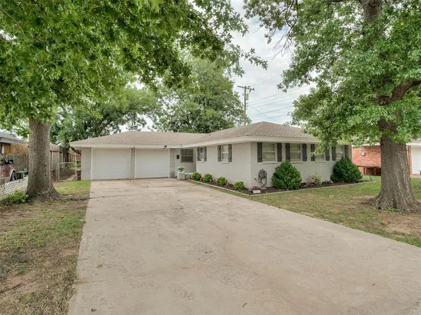 7013 NW 28th St, Bethany, OK 73008