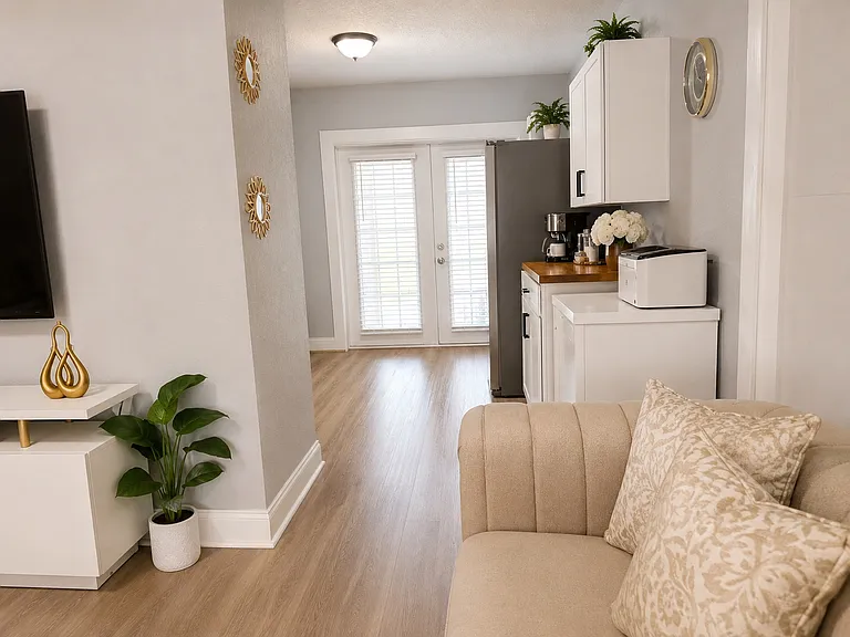 3653 Freeman Rd — Photo 6
