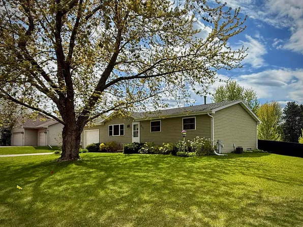 317 Sacramento St, Berlin, WI 54923