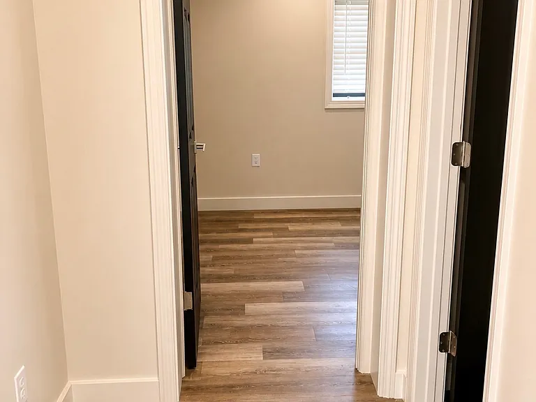 2554 Loghaven Dr NW — Photo 7