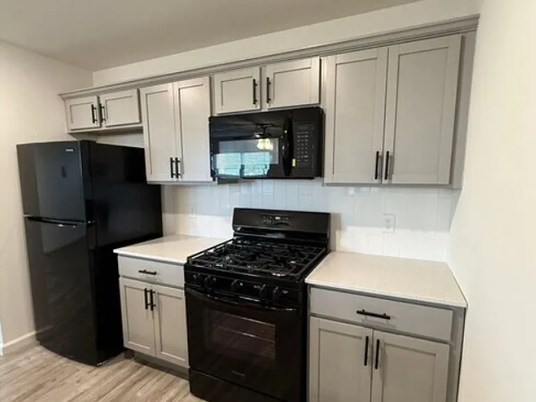 Reserve on 29th Townhomes — Photo 44