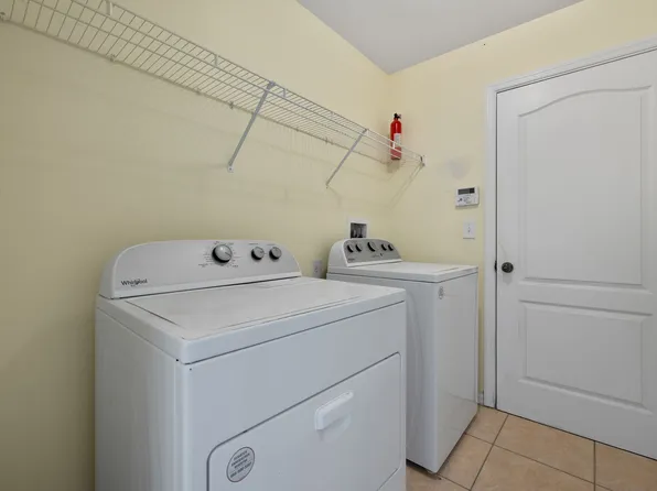 2102 NW 9th St, Cape Coral, FL 33993