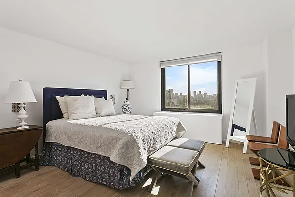 Rented by Compass | media 2