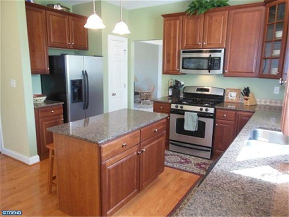 2nd image of 55 Jamie Ln