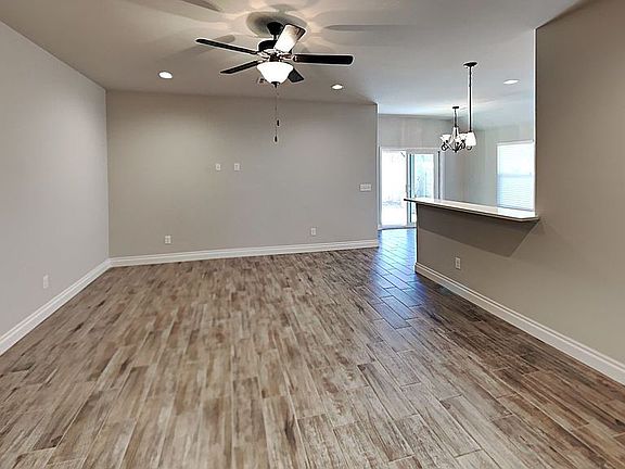 4th image of 10524 NW 42nd Cir