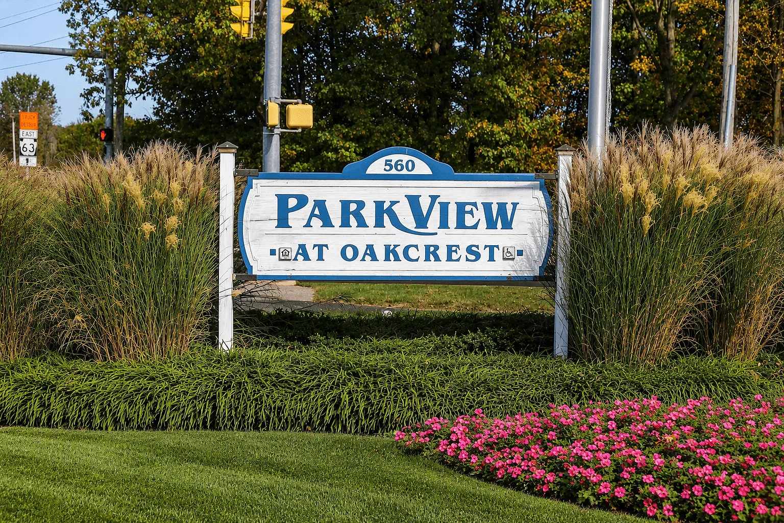 Park View at Oak Crest — Photo 1