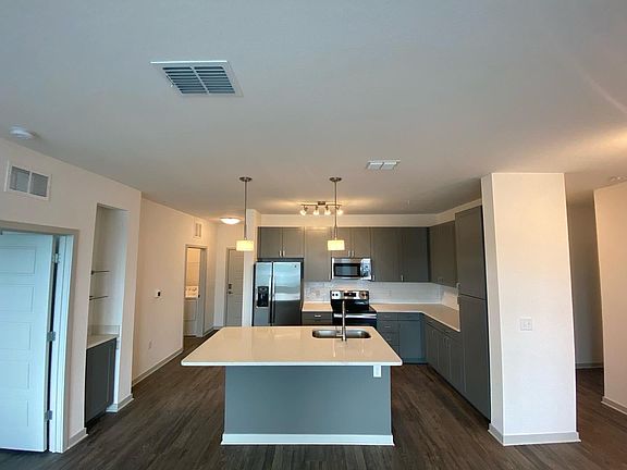 3rd image of 9760 Mia Cir Floor 8202