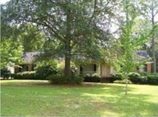 2604 Devon Dr, Albany, GA 31721