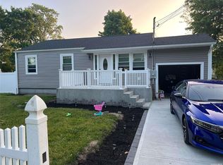 742 Doane Ave, Bellport, NY 11713