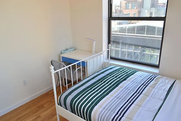 Rented by Urban Living | media 38