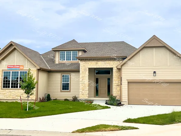 22312 W 76th St #1, Lenexa, KS 66227