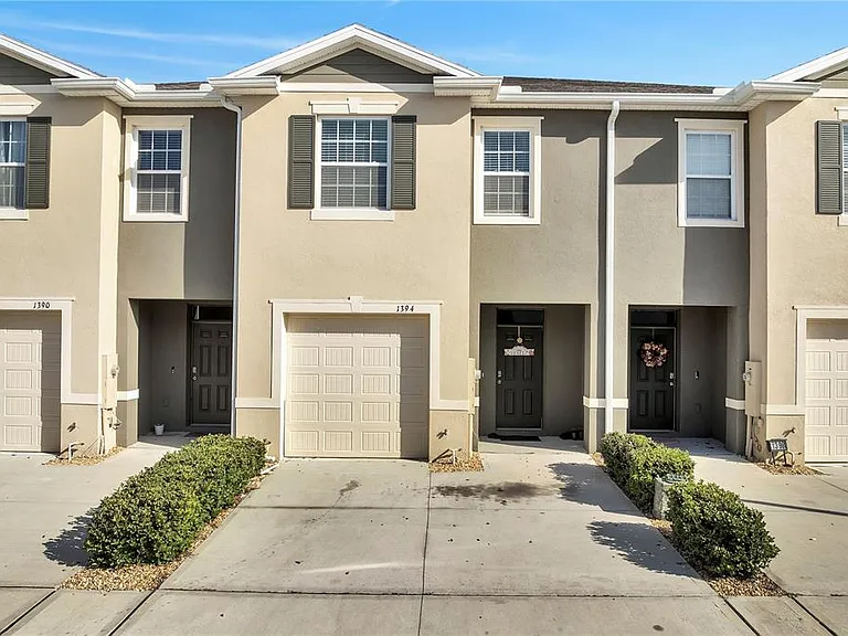 1394 Yellow Finch Dr — Photo 2