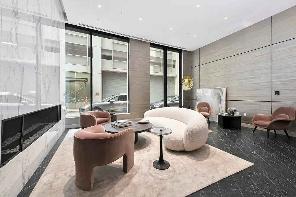 1 bed, 655 sqft, $4,600 — Photo 2