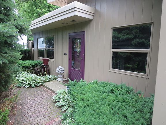 2nd image of 409 Greenfield Ave