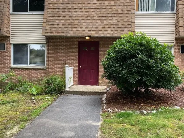 244 18th St APT 4, Dracut, MA 01826