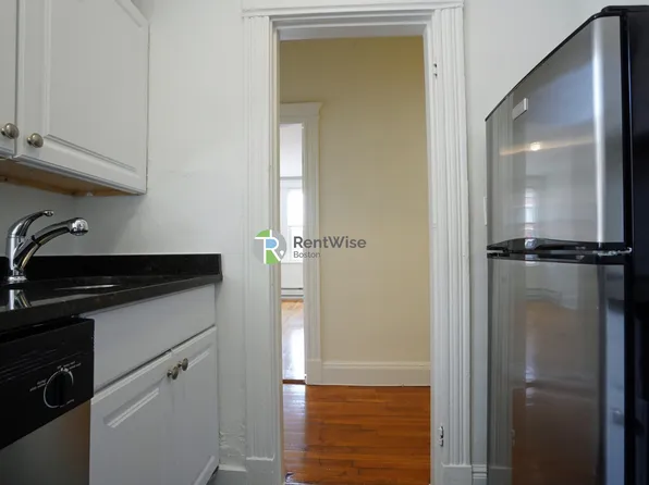 76 Brainerd Rd, Allston, MA