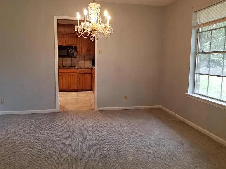 5310 King George Dr — Photo 12