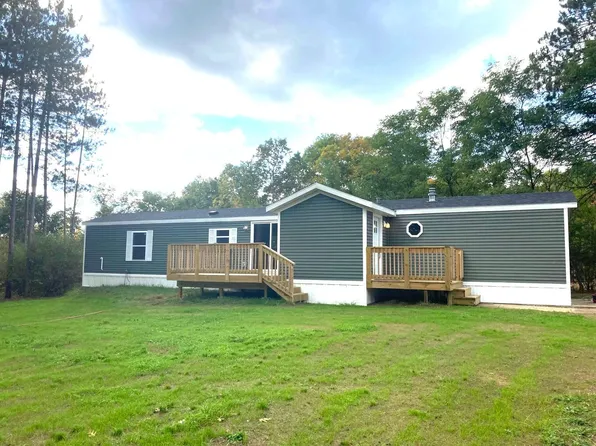 10037 W Colby Rd, Gowen, MI 49326