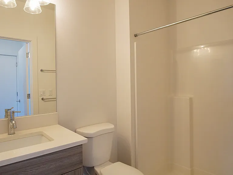 1627 SE Reedway St #203 — Photo 7
