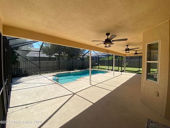 5th image of 1272 Little Oak Cir