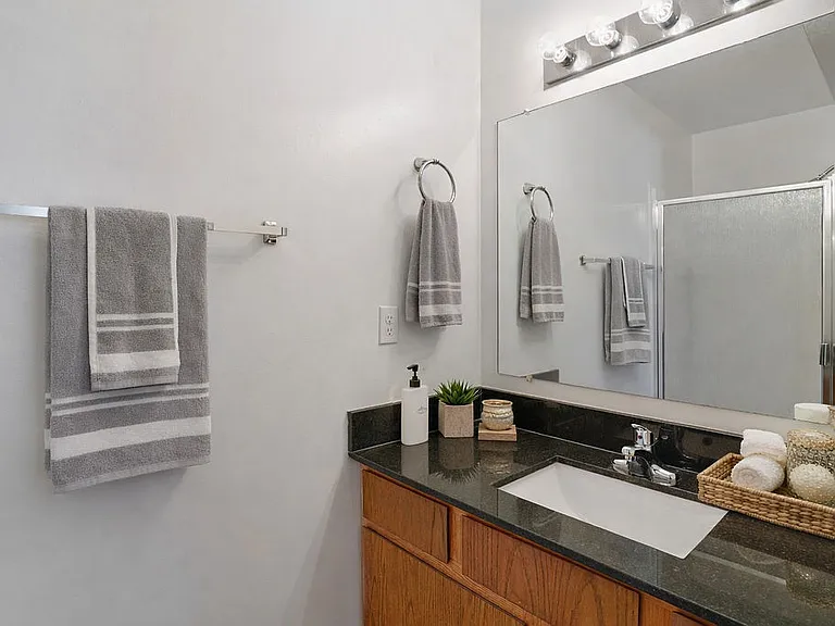 Falcon Park Apartments — Photo 8
