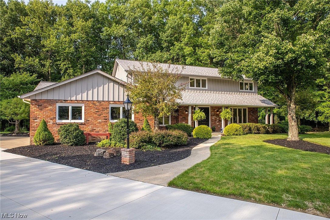8624 Hollis Ln, Brecksville, OH 44141 Zillow