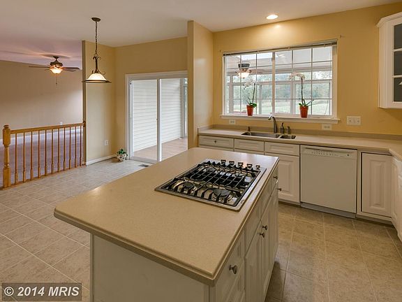 Island Kitchen with new cooktop