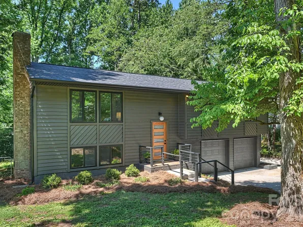7323 Rollingridge Dr, Charlotte, NC 28211