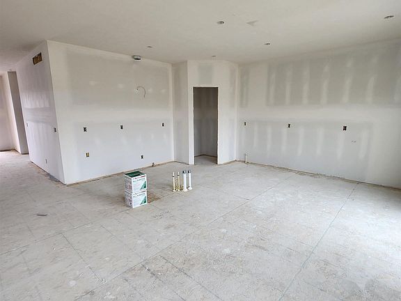 5th image of 5114 Pinehill Rd