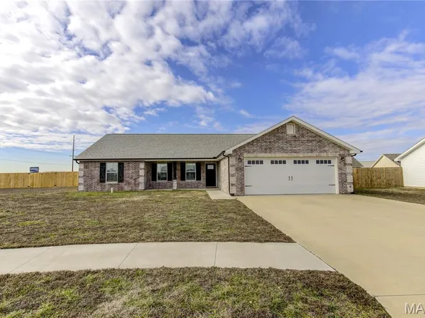 1205 Yosemite, Sikeston, MO 63801