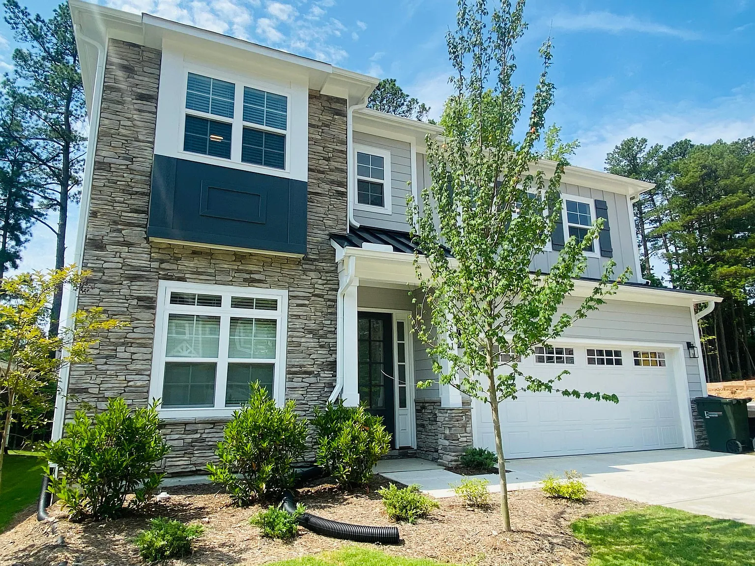 501 Kings Lake Way — Photo 1