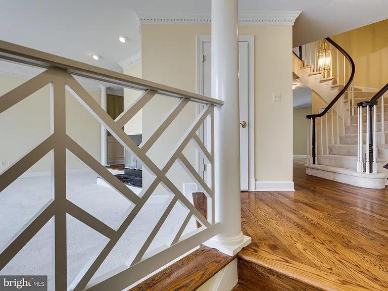 8104 Madrillon Ct — Photo 4